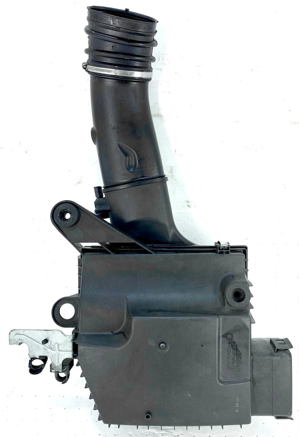 Pre-Owned 2011-2013 Assembly 335i Cleaner Air OEM Turbo Flow Air Gas Meter (Good) and 3.0L