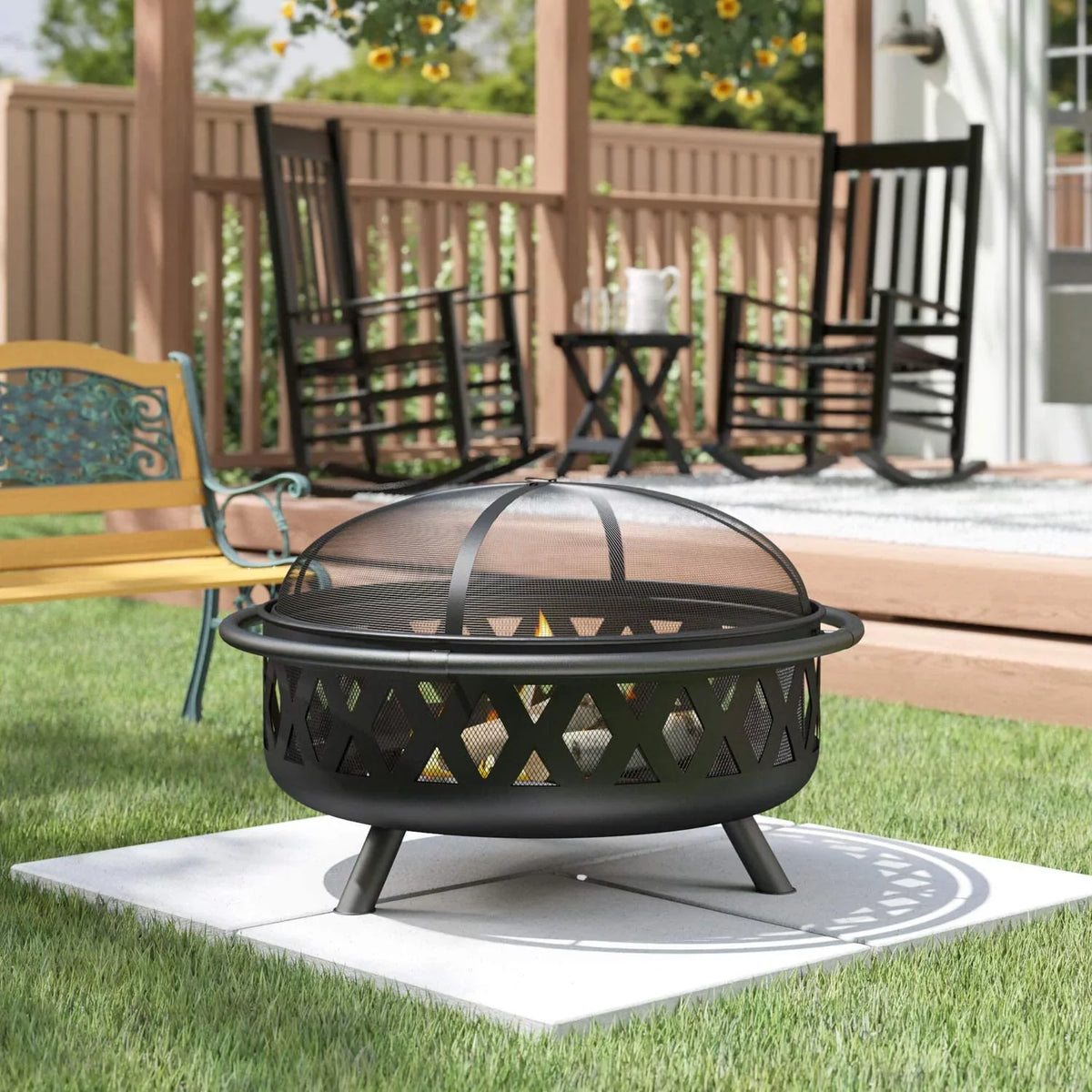 Portable & Wood Grill Burning Fire Campfire exterior Pit Clover Pit