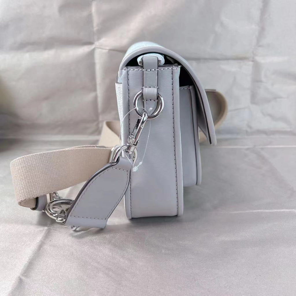 30S1S2BM2B BAG MESSENGER OPT/PGREY BRADSHAW MICHAEL LOGO KORS MEDIUM