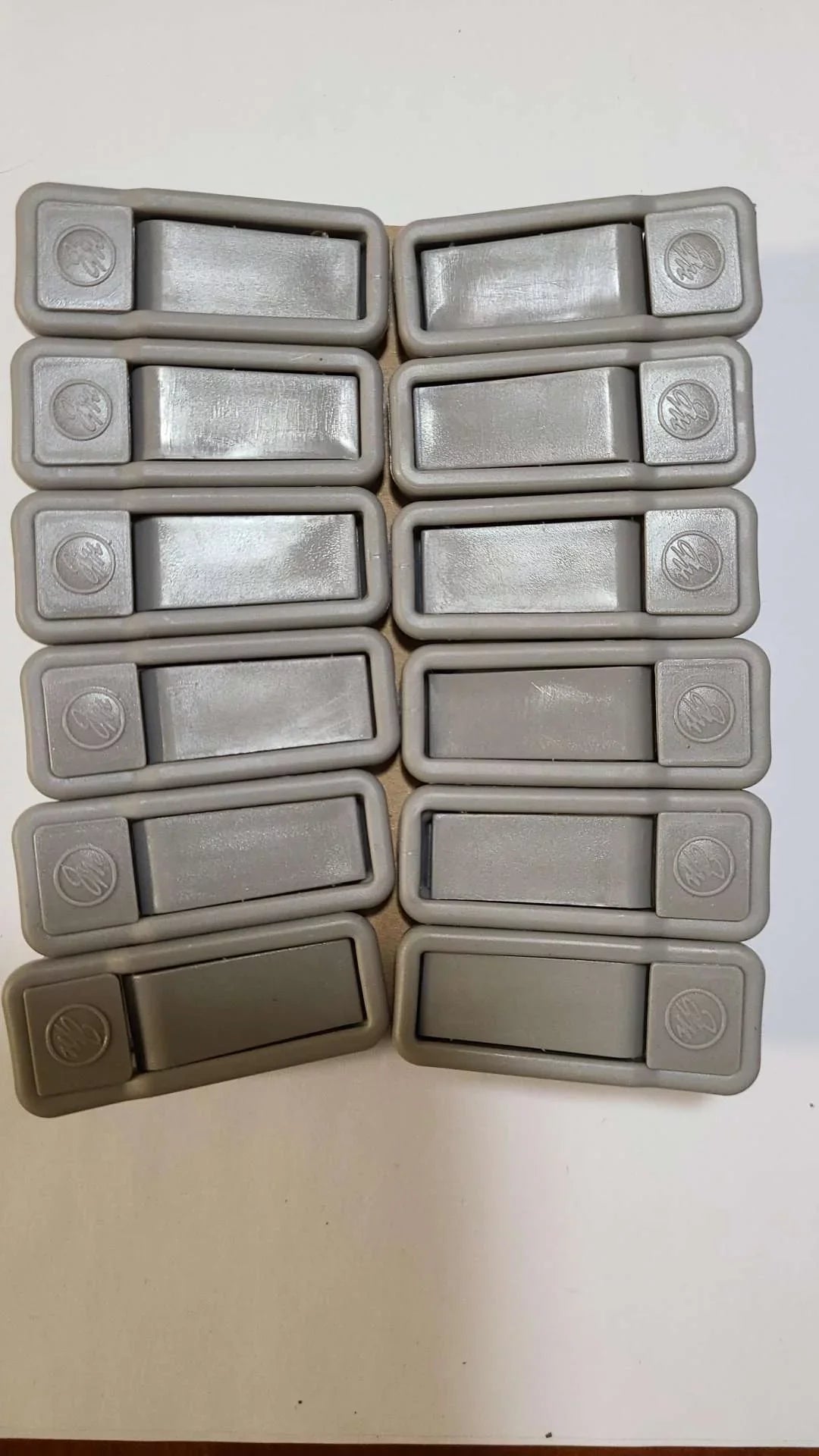 LOT (Silver Grey) 48 MANGANO JOY OF HUGGABLE HANGER CLIPS - Black