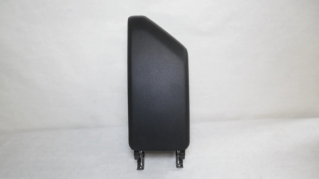 Volkswagen OEM Center Jetta Floor 2020 2019 (Good) Black Pre-Owned Lid 2021 Armrest Console
